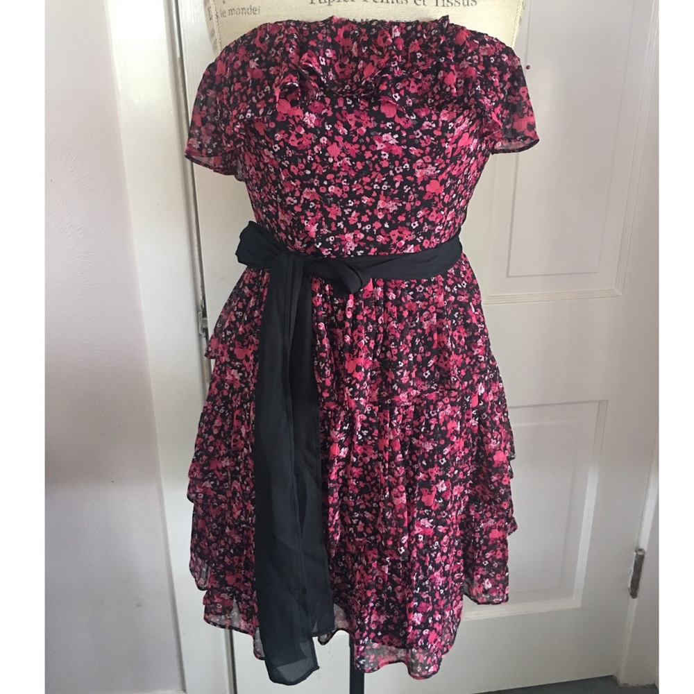White House Black Market Floral Strapless Dress